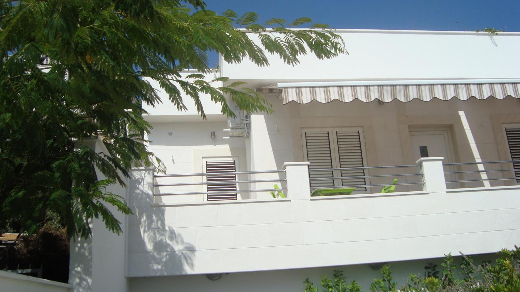Apartments Niana With Heated Seawater Swimingpool Donji Okrug  Extérieur photo