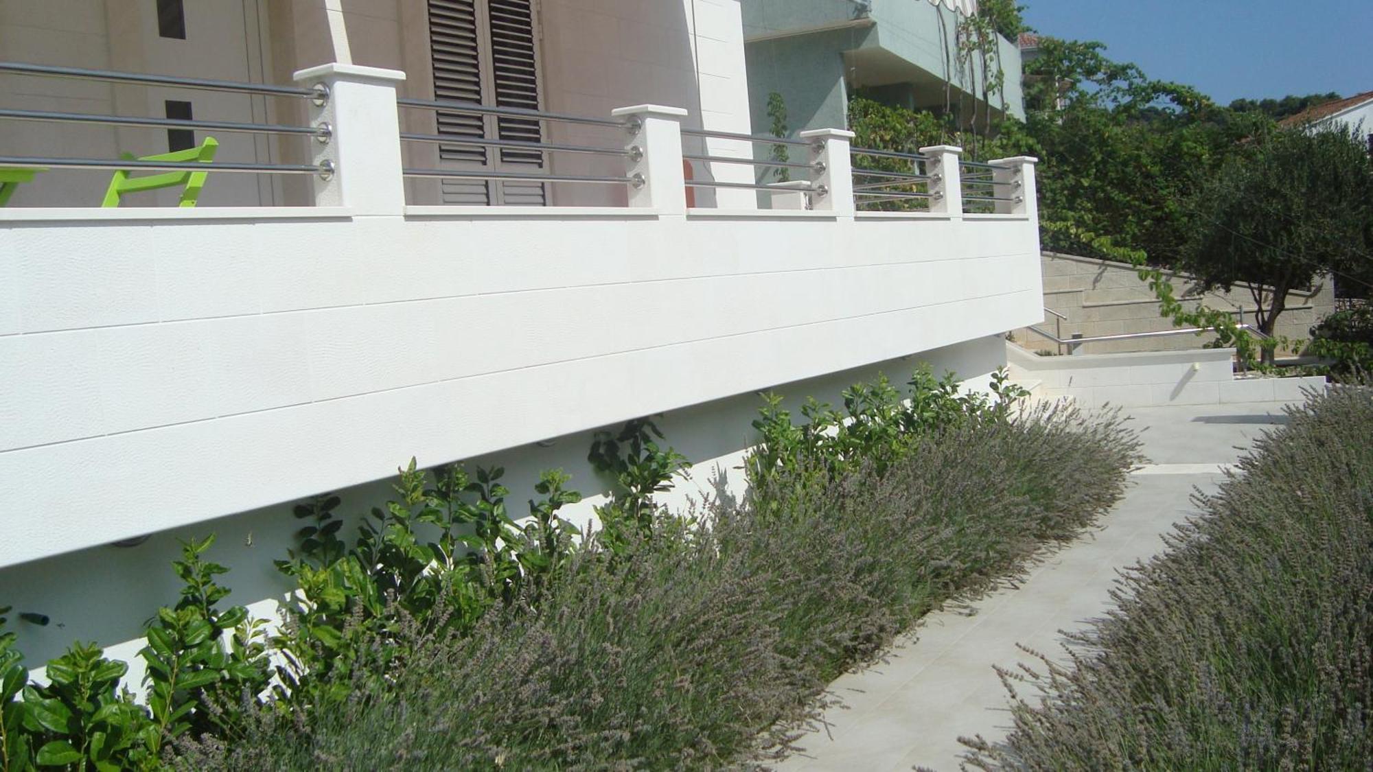 Apartments Niana With Heated Seawater Swimingpool Donji Okrug  Extérieur photo