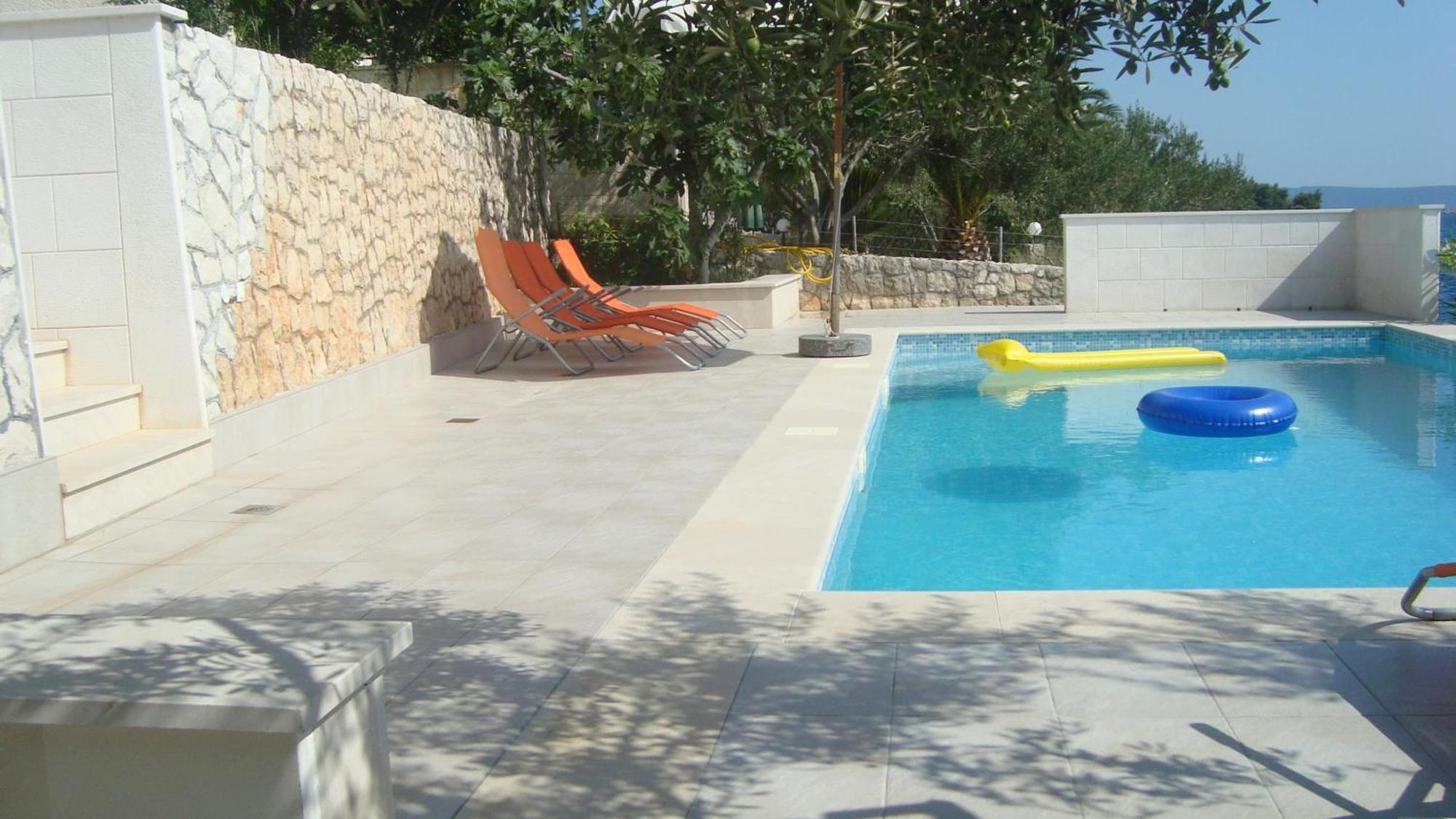 Apartments Niana With Heated Seawater Swimingpool Donji Okrug  Extérieur photo