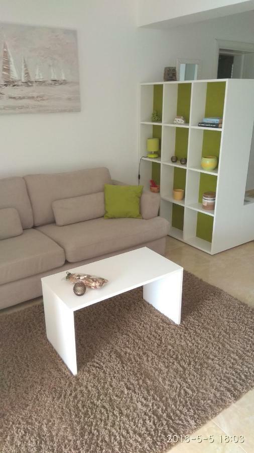 Apartments Niana With Heated Seawater Swimingpool Donji Okrug  Extérieur photo