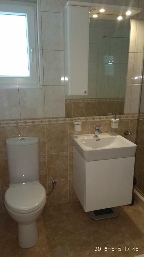 Apartments Niana With Heated Seawater Swimingpool Donji Okrug  Extérieur photo